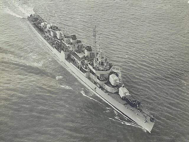 PHOTO 4: Boyd Steaming